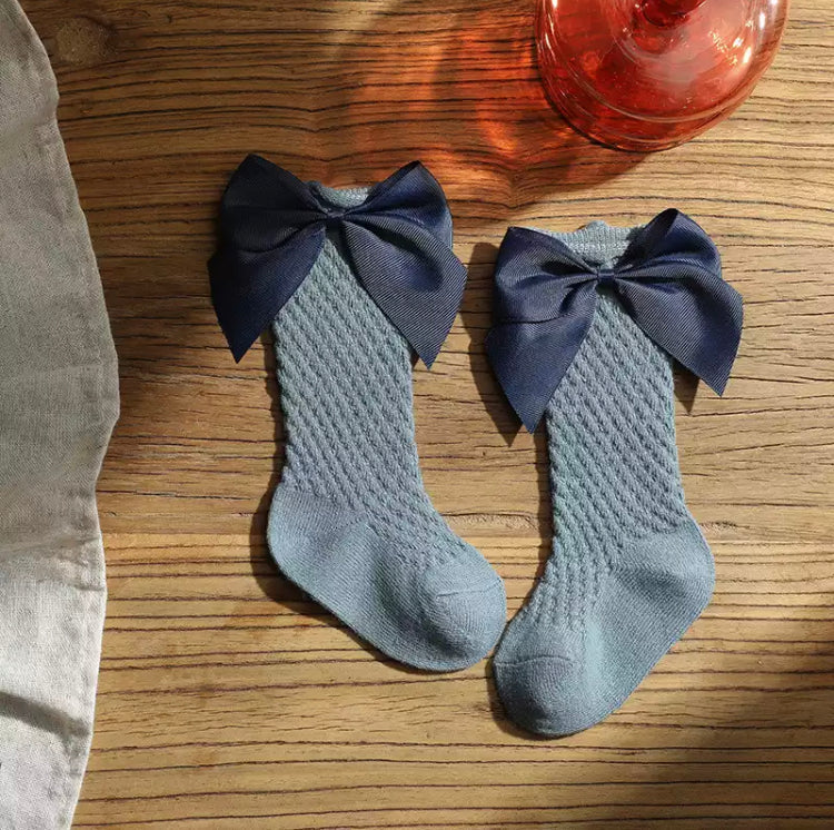 Hollow Bow Socks