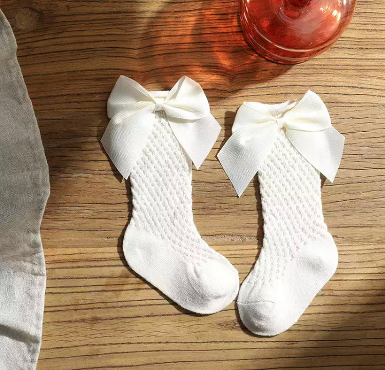 Hollow Bow Socks