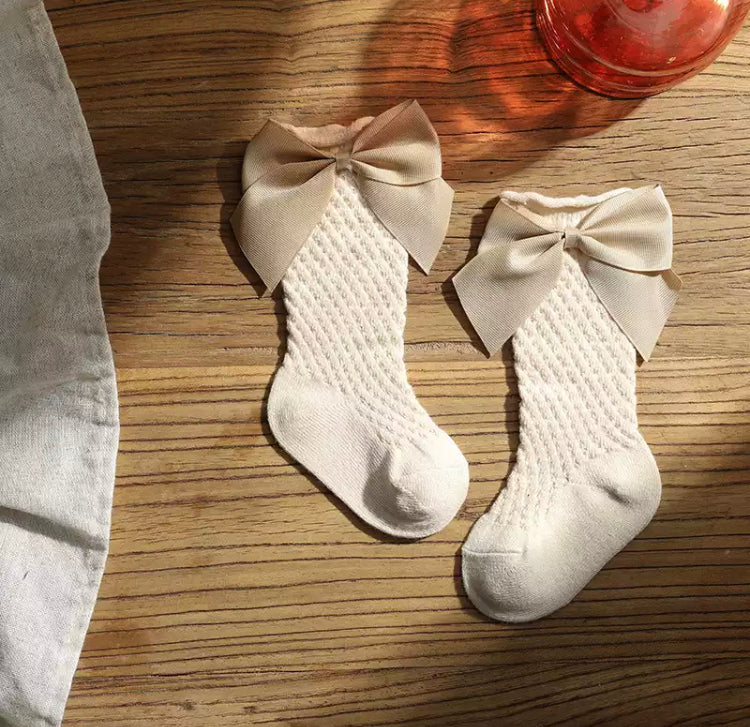 Hollow Bow Socks