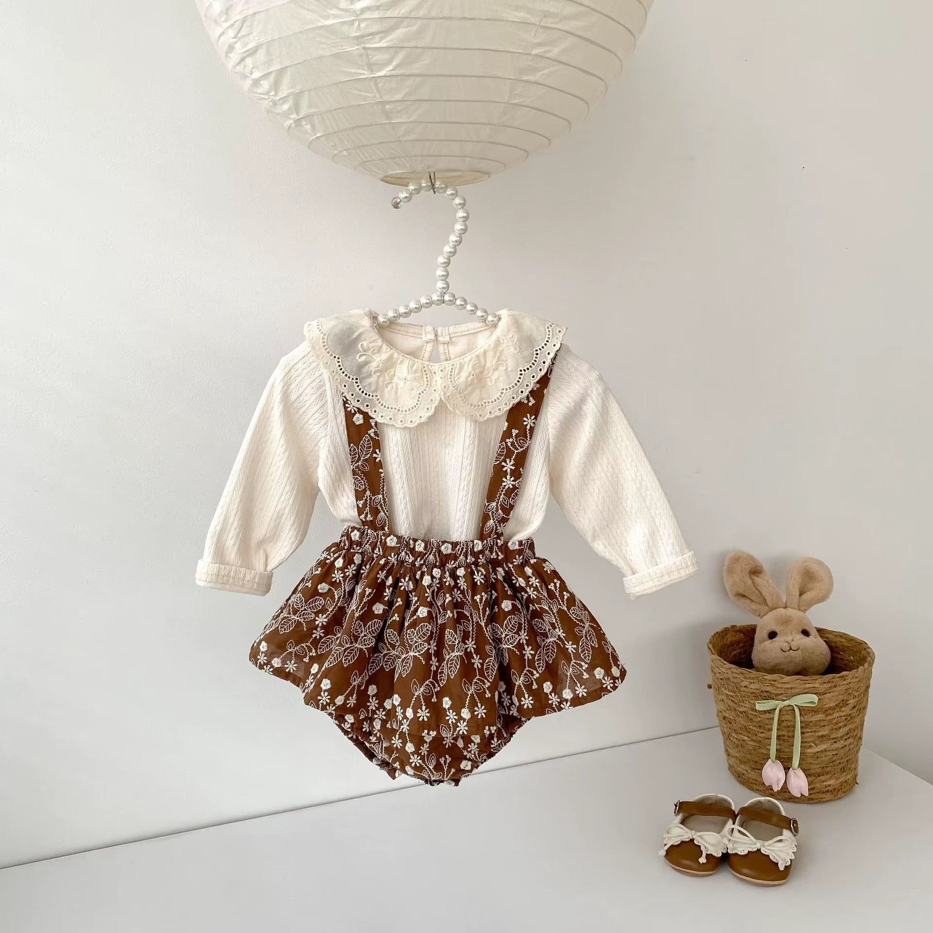 Vintage Embroidered Floral Suspender Skirt Set