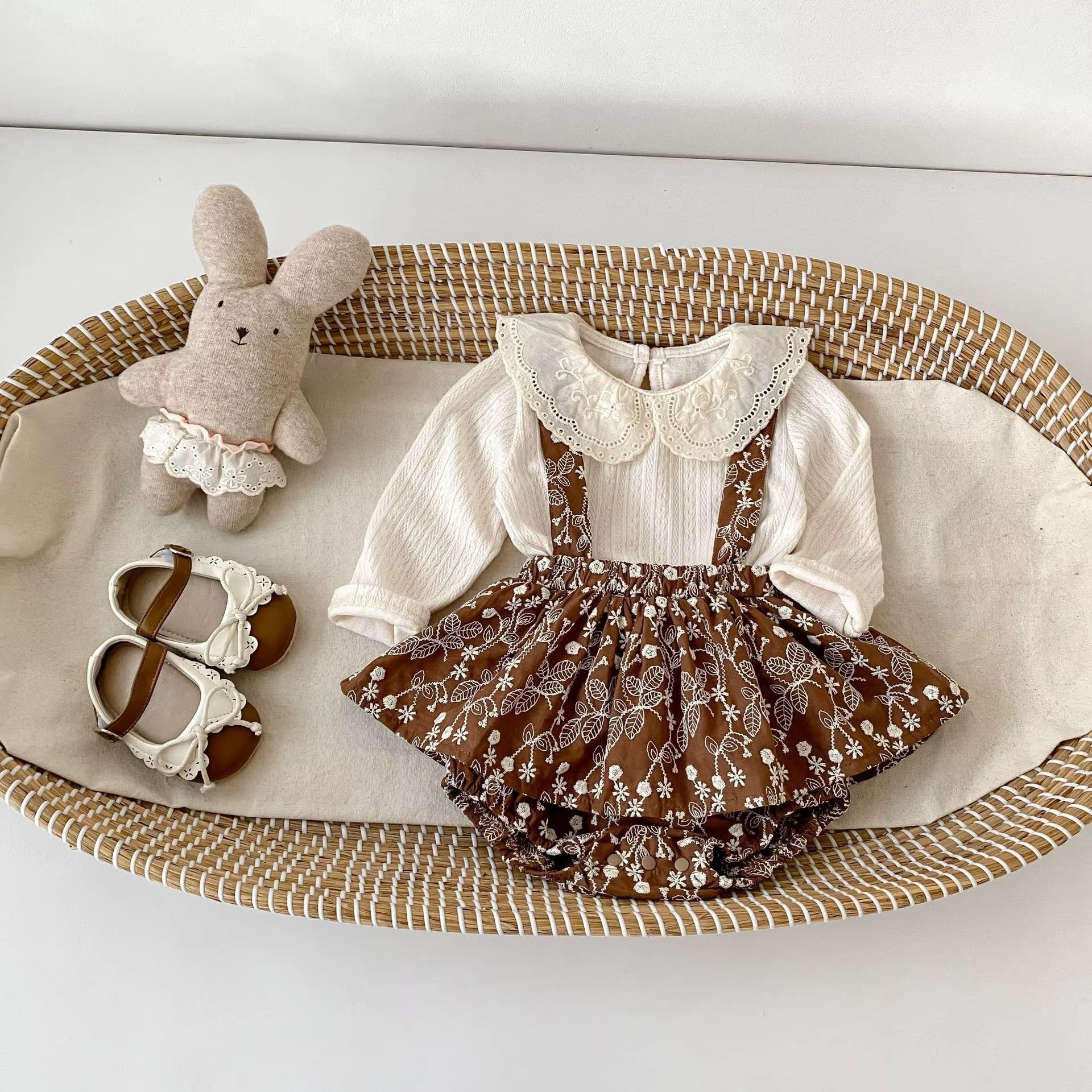Vintage Embroidered Floral Suspender Skirt Set