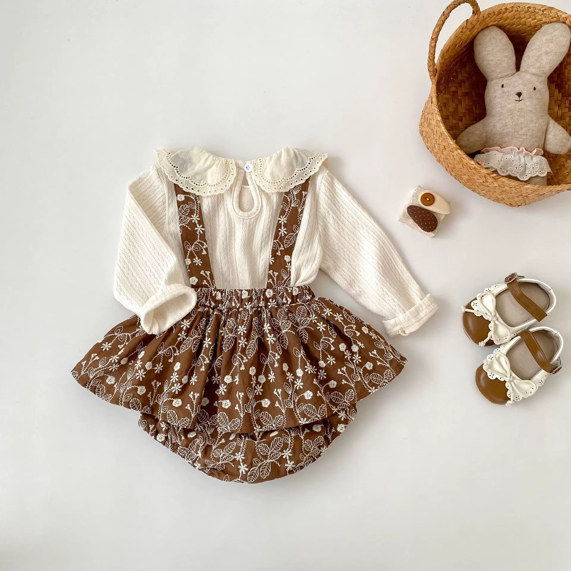 Vintage Embroidered Floral Suspender Skirt Set