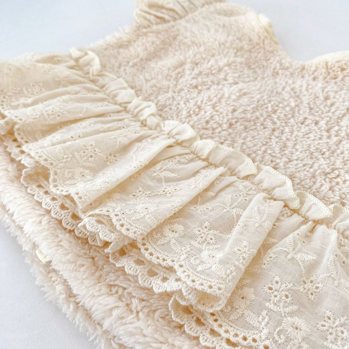 Vintage Lace Trim Fuzzy Vest