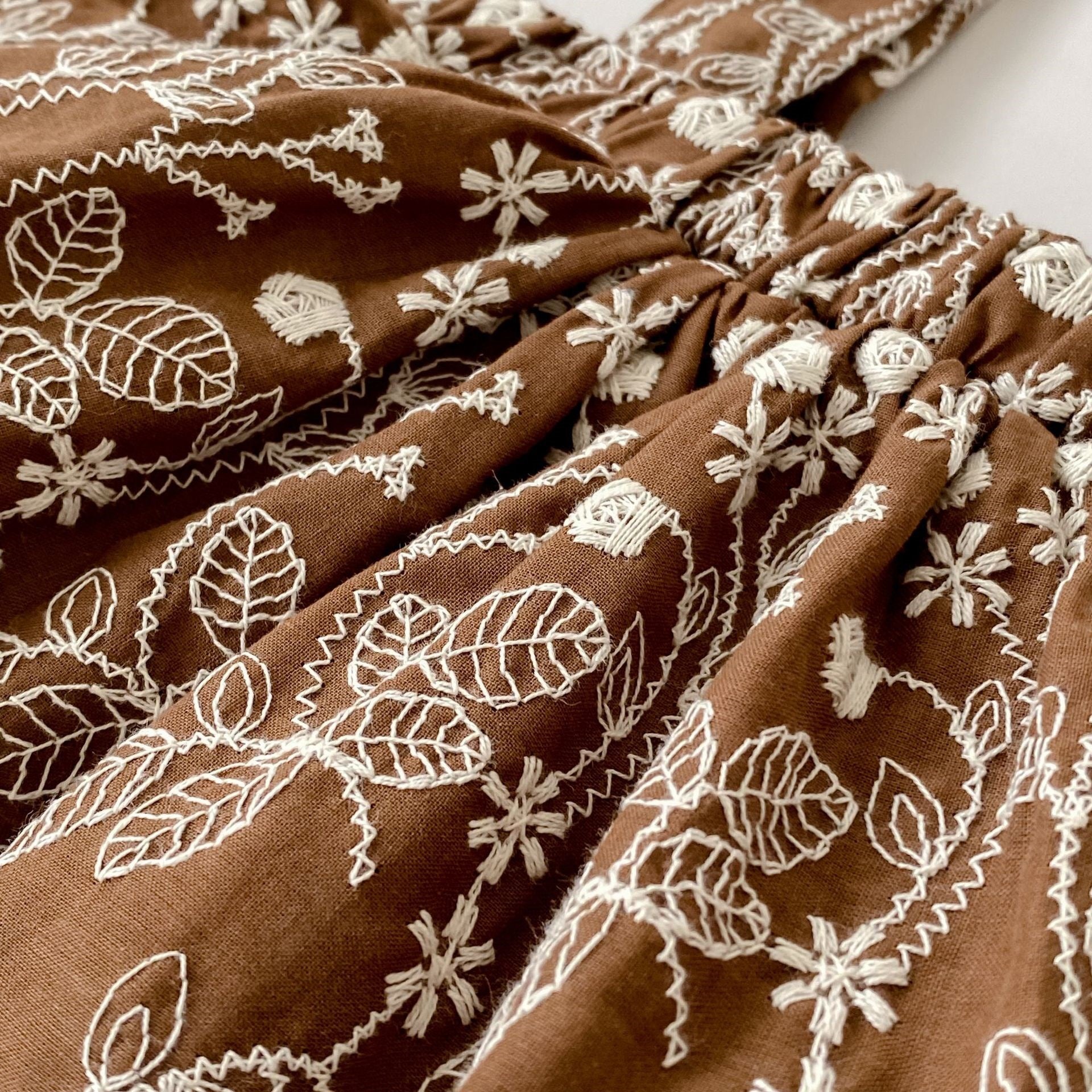 Vintage Embroidered Floral Suspender Skirt Set